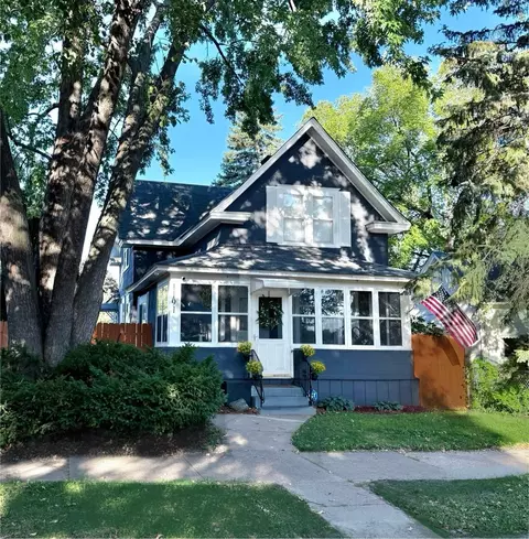 1191 Albemarle St, Saint Paul, MN 55117