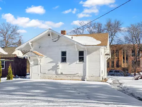 Exterior - 727 3rd Ave NE, Brainerd, MN 56401 photo 2 of 4