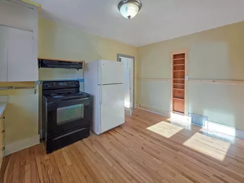 Kitchen - 727 3rd Ave NE, Brainerd, MN 56401 photo 3 of 3