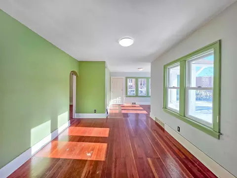 Living - 727 3rd Ave NE, Brainerd, MN 56401 photo 1 of 4