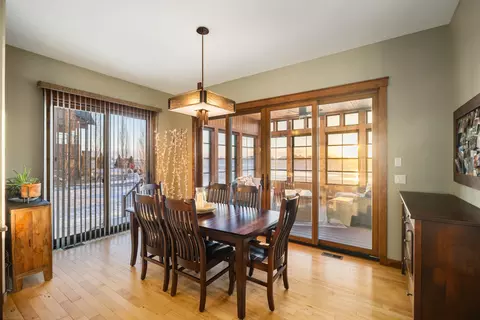 Dining - 776 Riverbend Rd, Oxbow, ND 58047 photo 1 of 2