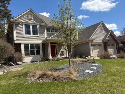 4540 Snail Lake Blvd, Shoreview, MN 55126