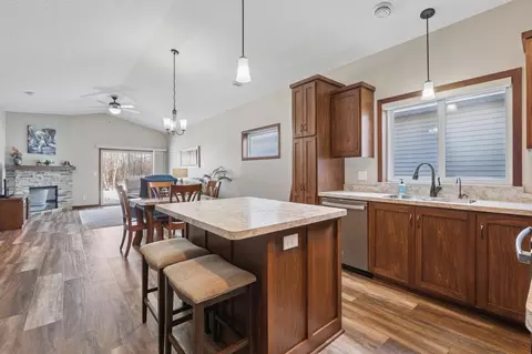 140 9th Ave NE, Isanti, MN 55040