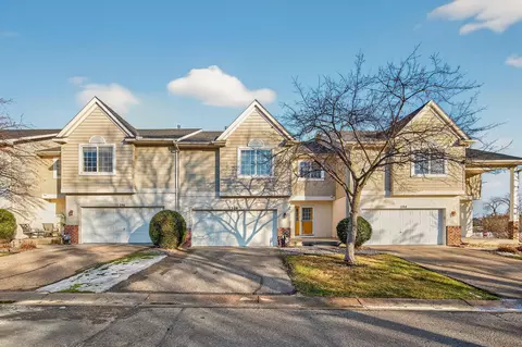 388 Brickyard Dr, Chaska, MN 55318