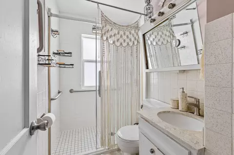 Bath - 1649 S 6th St, Brainerd, MN 56401 photo 1 of 1