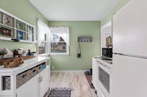 Kitchen - 1649 S 6th St, Brainerd, MN 56401 photo 3 of 4