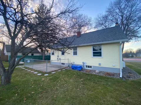Exterior - 1649 S 6th St, Brainerd, MN 56401 photo 8 of 11