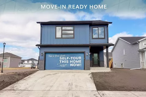 6704 Meadow View Dr S, Fargo, ND 58104