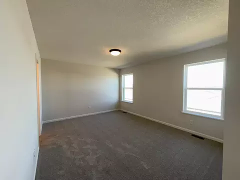 Bedroom - 2906 Kepler Ave NE, Saint Michael, MN 55376 photo 2 of 7