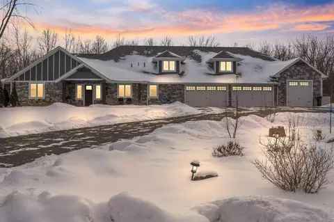 5901 Drake Dr, Maple Plain, MN 55359