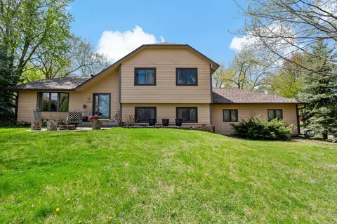 1213 Bluebill Bay Rd, Burnsville, MN 55306