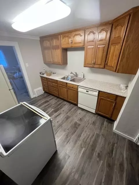 Kitchen - 261 State St, Jackson, MN 56143 photo 2 of 2
