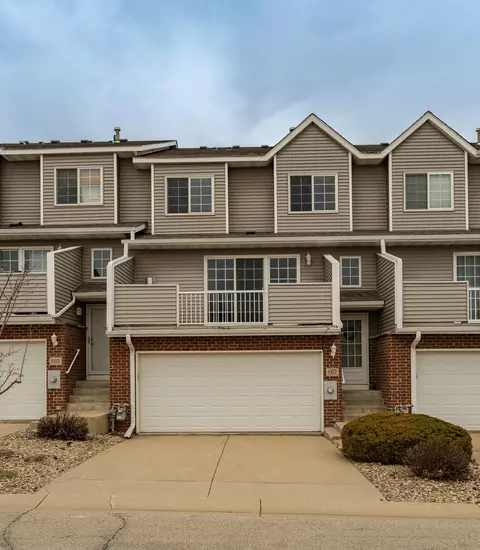 667 Shardlow Pl NE, Byron, MN 55920