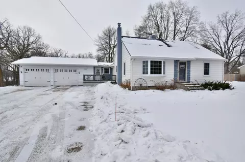 6447 230th St, Saint Augusta, MN 56301