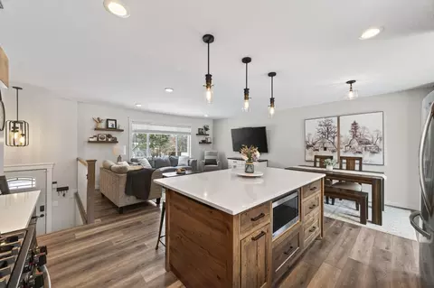 8160 Diane St, Circle Pines, MN 55014