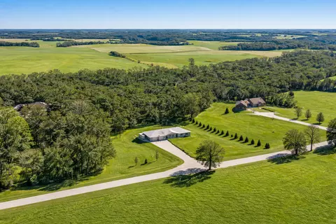 57618 205th Ave, Plainview, MN 55964