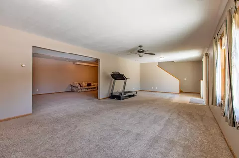 Living - 57618 205th Ave, Plainview, MN 55964 photo 8 of 9