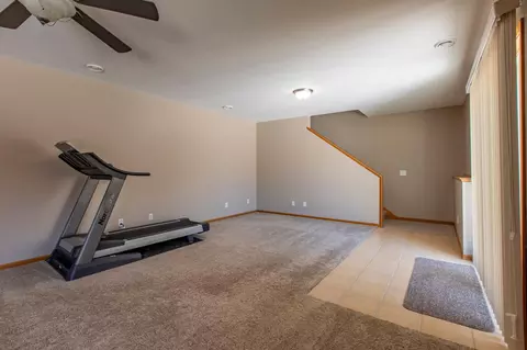 Living - 57618 205th Ave, Plainview, MN 55964 photo 6 of 9
