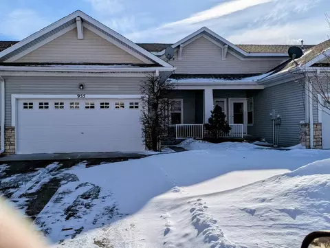 955 Crossings Way, Delano, MN 55328