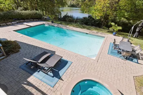 28140 Boulder Bridge Dr, Shorewood, MN 55331 photo 8