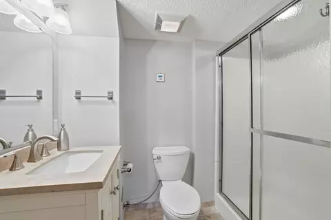 Bath - 8433 Morris Cir, Bloomington, MN 55437 photo 2 of 2
