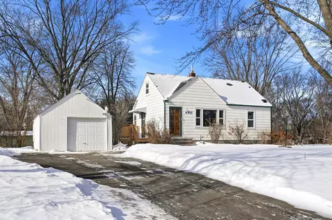 6917 Sunrise Dr, Circle Pines, MN 55014