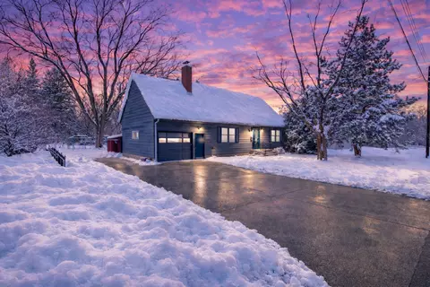 314 8th Ave SW, Faribault, MN 55021