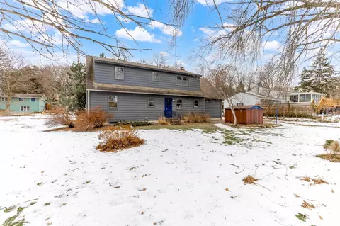 Exterior - 314 8th Ave SW, Faribault, MN 55021 photo 7 of 9