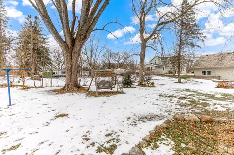 Exterior - 314 8th Ave SW, Faribault, MN 55021 photo 4 of 9