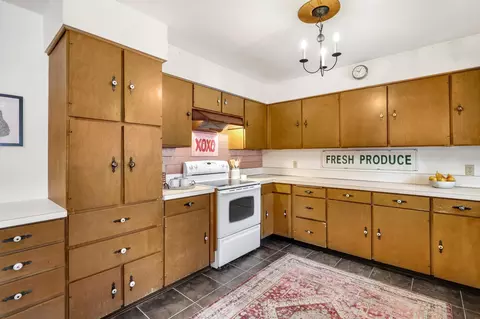 Kitchen - 314 8th Ave SW, Faribault, MN 55021 photo 4 of 8