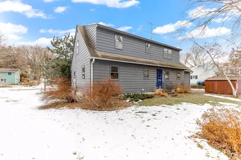 Exterior - 314 8th Ave SW, Faribault, MN 55021 photo 8 of 9