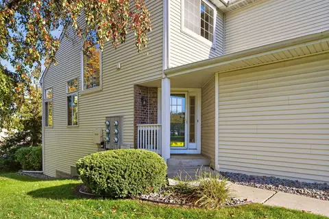 Exterior - 2177 Cool Stream Cir, Eagan, MN 55122 photo 2 of 5