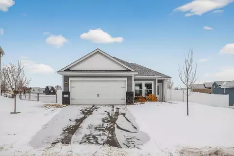 445 Wildflower Ln, Waverly, MN 55390