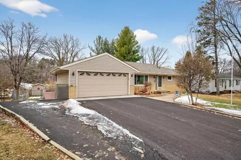 6483 Berkshire Ln N, Maple Grove, MN 55311