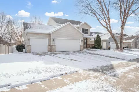 4636 White Pine Pl NW, Rochester, MN 55901