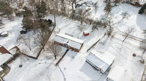 890 Maple Dr, Osceola, WI 54020
