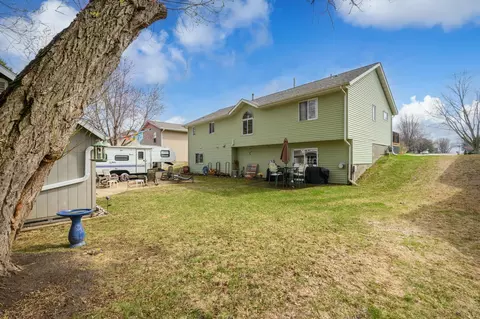 Exterior - 370 7th St SW, Plainview, MN 55964 photo 3 of 4