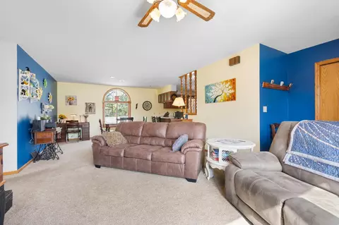 Living - 370 7th St SW, Plainview, MN 55964 photo 1 of 2