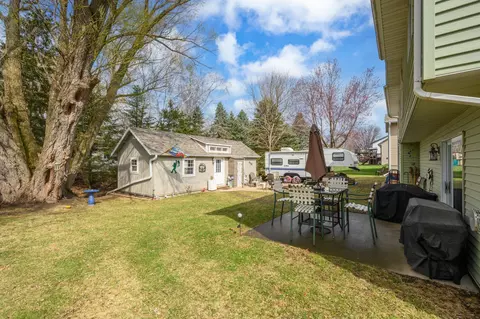 Exterior - 370 7th St SW, Plainview, MN 55964 photo 2 of 4