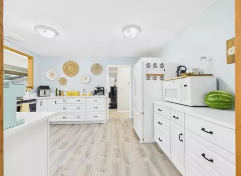 Kitchen - 4340 Rustic Pl, Shoreview, MN 55126 photo 1 of 2