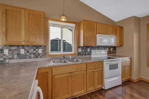 1161 Yellowstone Ave, Saint Cloud, MN 56303 photo 5