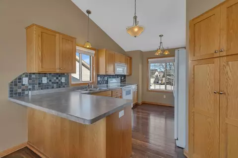 1161 Yellowstone Ave, Saint Cloud, MN 56303 photo 4