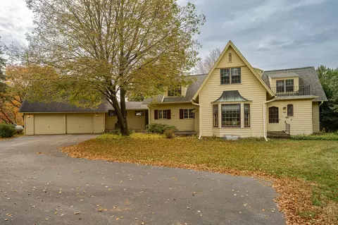 8601 County Road 3 NW, Oronoco, MN 55960