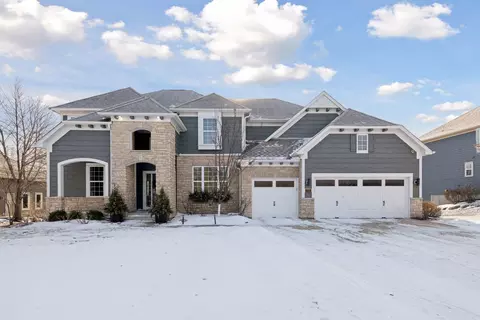 7135 Gunflint Trl, Chanhassen, MN 55317