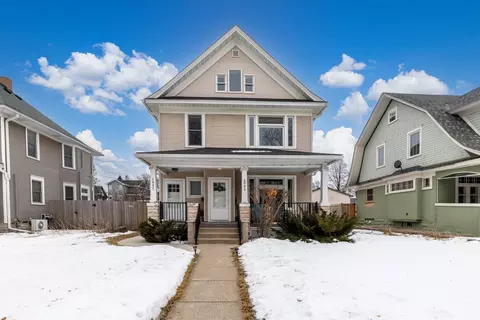 1997 Laurel Ave, Saint Paul, MN 55104