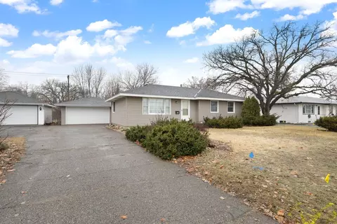 6030 7th St NE, Fridley, MN 55432