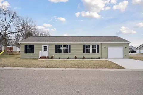 675 Brooks St S, Eden Valley, MN 55329