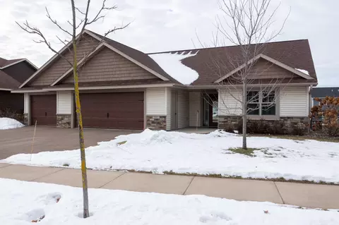 2065 Michael Ln, River Falls, WI 54022