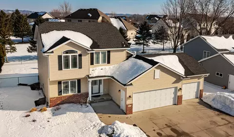 2657 Colleen St NE, Rochester, MN 55906