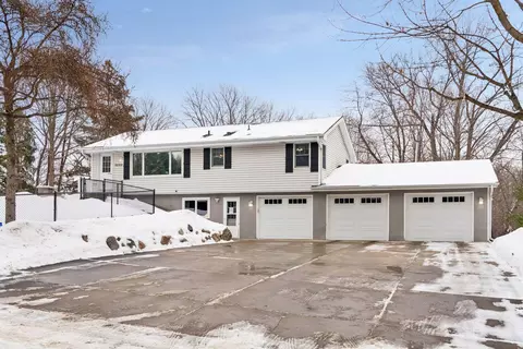 6290 Yucca Ln N, Maple Grove, MN 55311